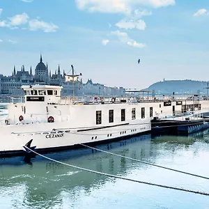 Onriver Hotels - Ms Cezanne Úszó hotel Budapest