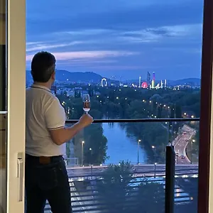 Royal Swan Skyline, Apartment