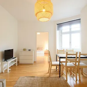 Living - Liechtensteinstraße Wien